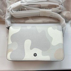 Dagne Dover Andra Haze Camo New